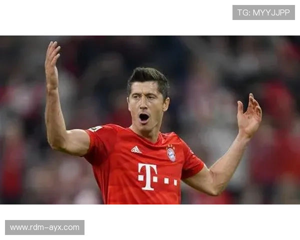 莱万瞄准2026：老将仍有世界杯梦