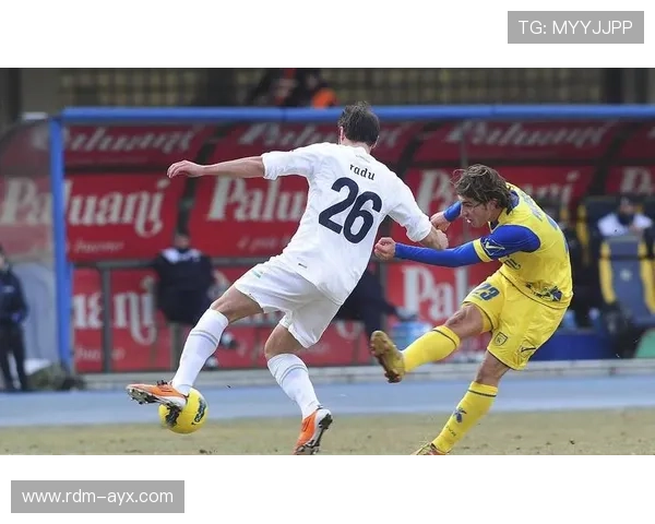 维罗纳强化中路穿透撕裂防线