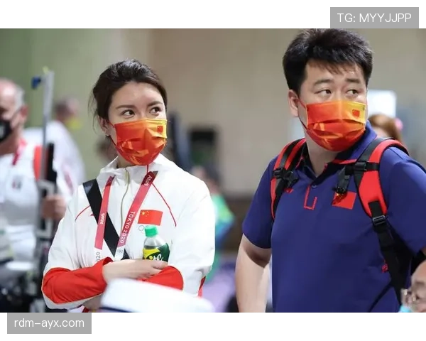 庞伟训练完回家连筷子都拿不稳，老婆说他睡觉都在数子弹