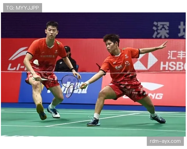 黄东萍到底哪来的勇气，球场上拼命，生活里却悄悄败给了奢侈品包包？